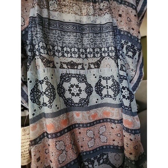 One World Womens Small Geometric Print Tshirt Tunic Top NWT B7 Excellent Sequins - Picture 5 of 6